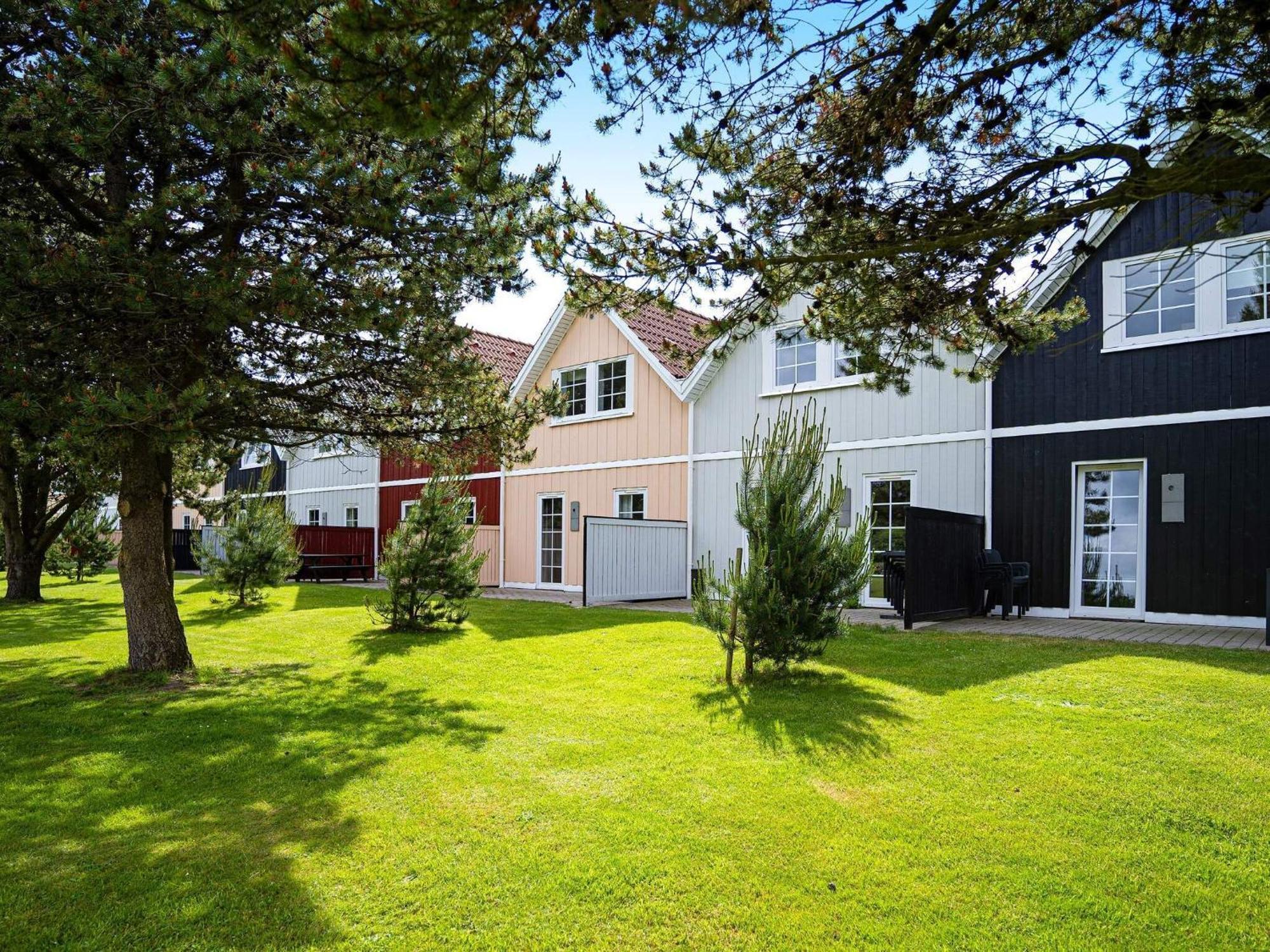 6 Person Holiday Home On A Holiday Park In Bl Vand Blåvand Buitenkant foto